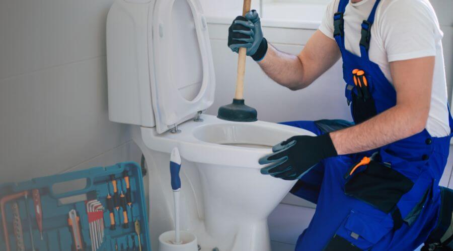 Expert burst pipe repair services in Piqua, OH